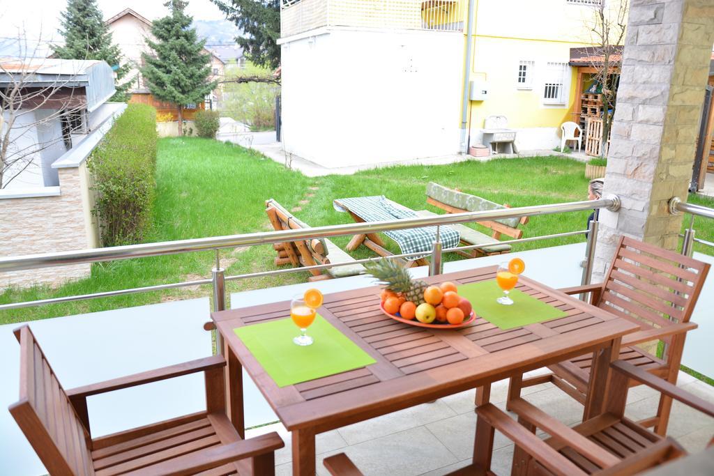 Apartment Mirela SJJ Buitenkant foto