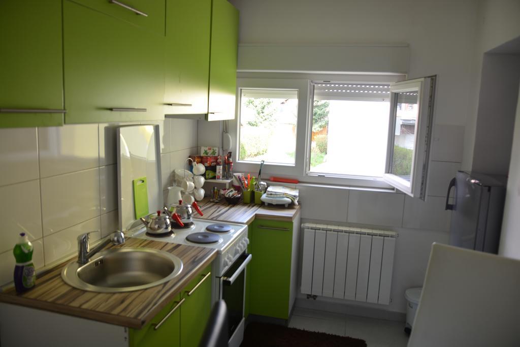 Apartment Mirela SJJ Buitenkant foto